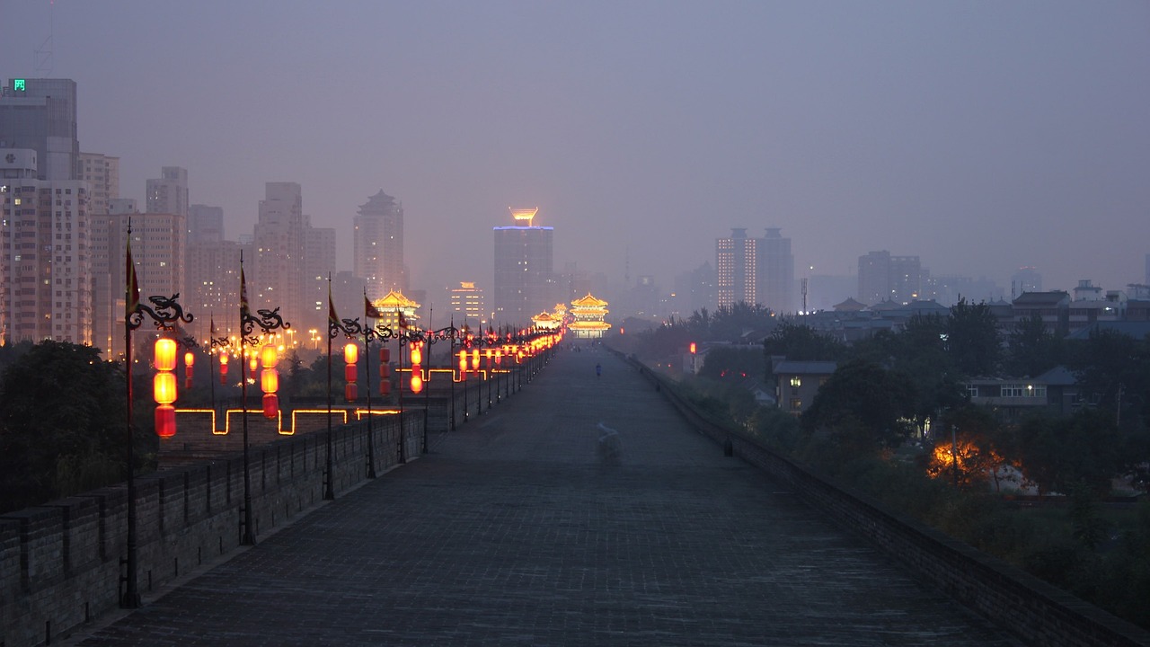 外地牌照上高架，城市交通管理新挑战与解决方案